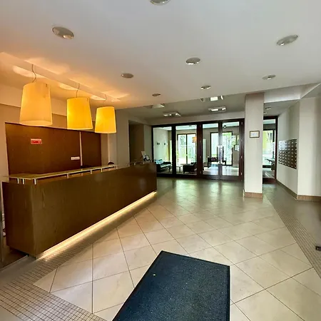Dolna Apartment *